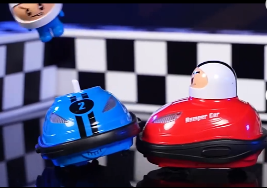 Battle Bumper Cars – Red vs Blue Family Fun Set